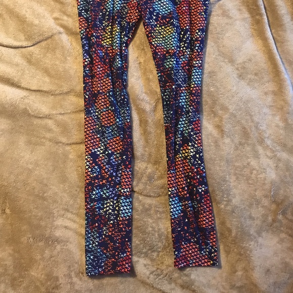 Lularoe TC Leggings - Picture 3 of 4